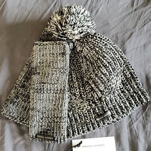 Beanie and fingerless gloves